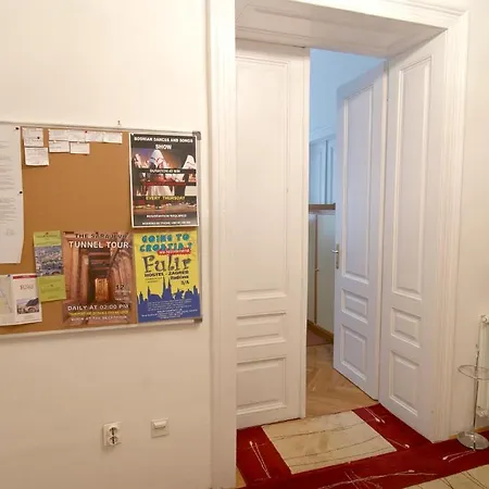 旅馆 Sweet 塞拉耶佛