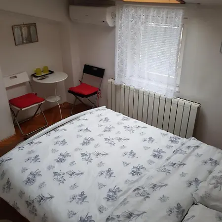 Hostel Residence Vandrarhem